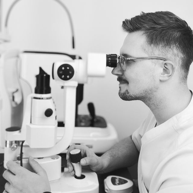 Szymon Korecki, okulista Szczecin