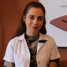 Meriç Candan Aldemir, Diş Hekimi İzmir