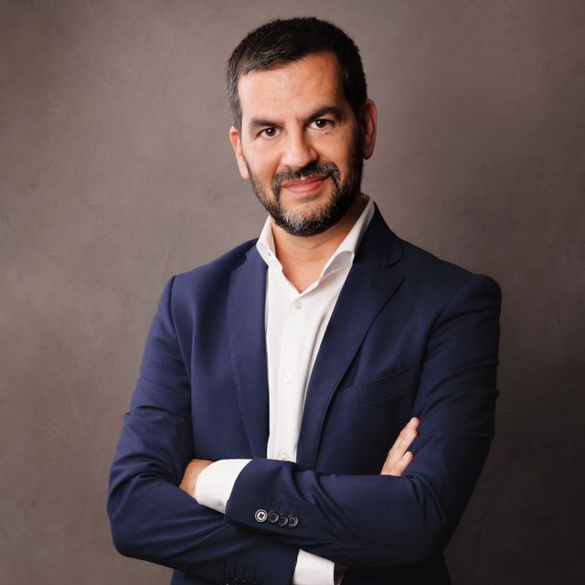 Oriol Vernetta, Cirujano plástico Barcelona