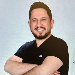 Resmi büyüt: Sadık Arslan, Diş Hekimi Tunceli