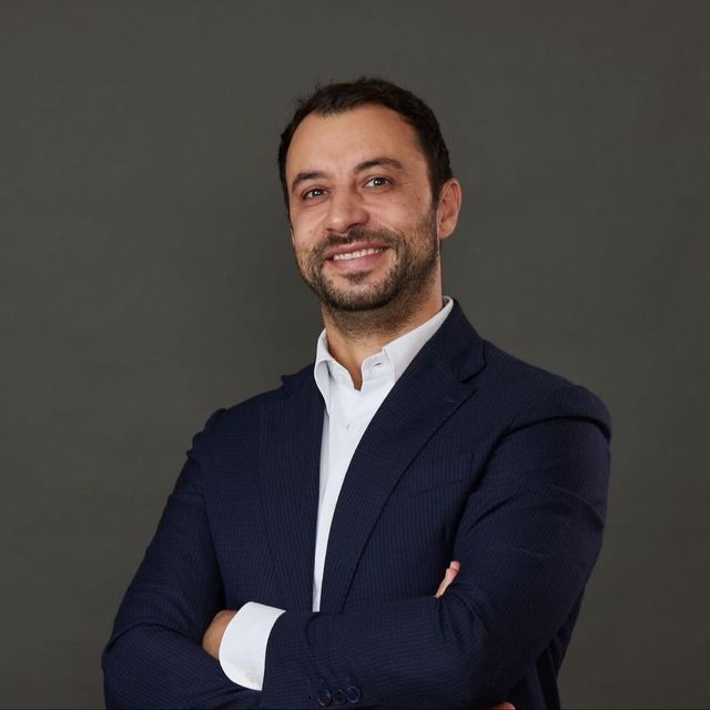 Nino Favoriti, dermatologo Roma