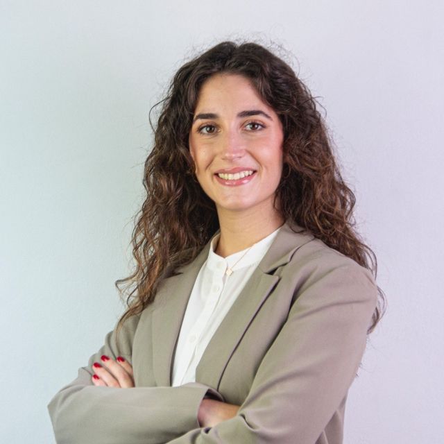 Elena González Lavernia, Psicólogo Alzira