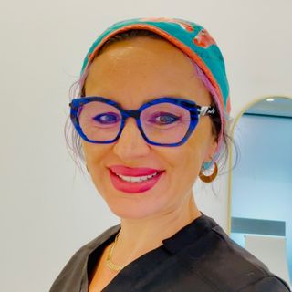 Acercar imagen: Teodora Lucanu, Ginecólogo Sevilla
