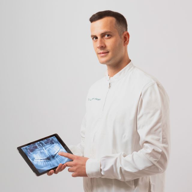 Andrea Laurenti, dentista Arezzo