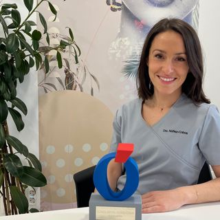 Pilar Núñez-Cobos Hidalgo, Dentista Madrid