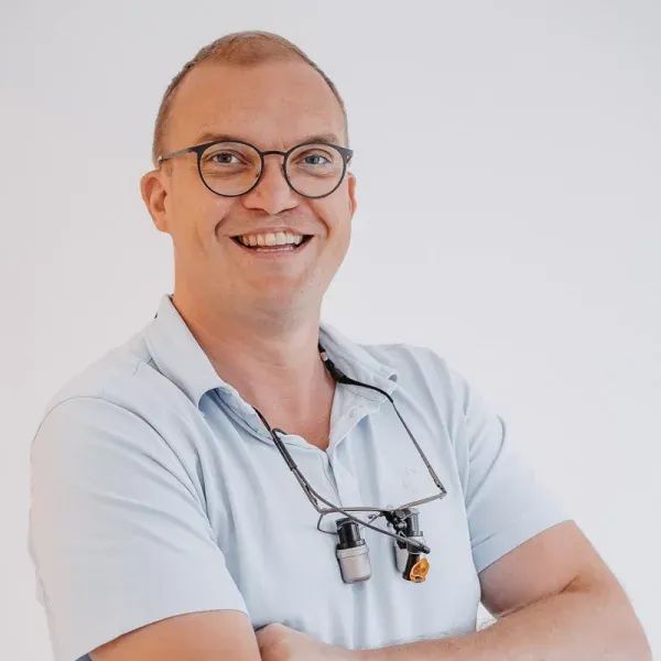 Uwe Walker, Zahnarzt Ammerbuch