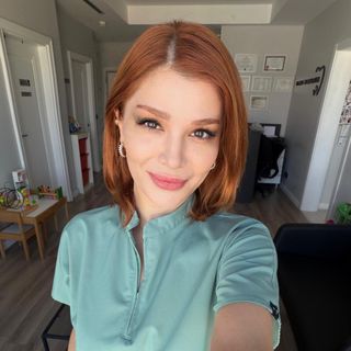 Sedef Arslan, Çocuk Diş Hekimliği (Pedodonti) Eskişehir