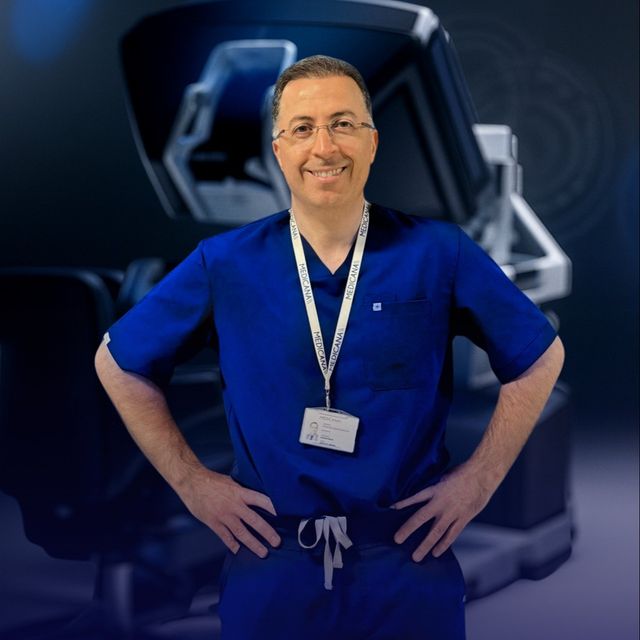 Özgür Çakmak, Üroloji Konak