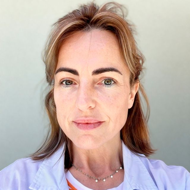 Adela Fraile Pereda, Neurólogo Madrid