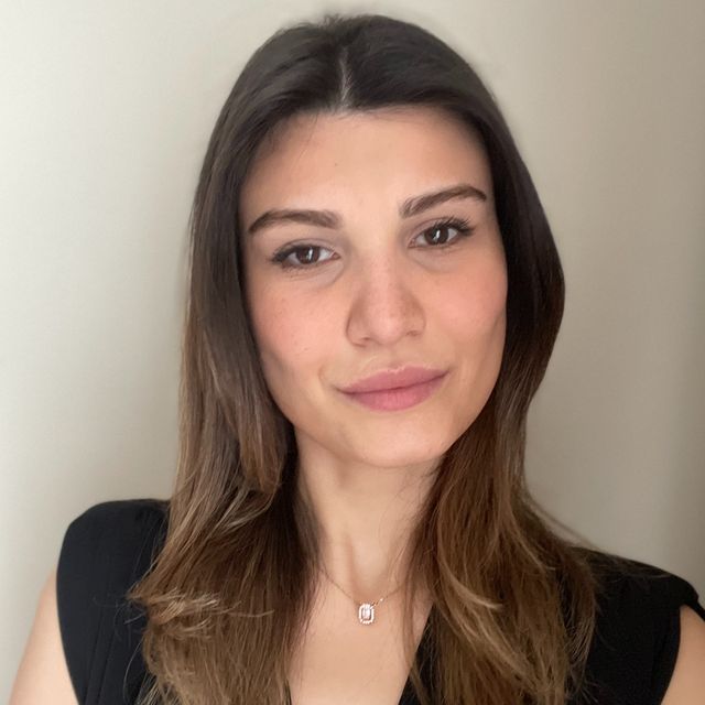 Aslı Hakan, Diş Hekimi Çankaya