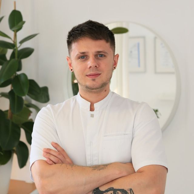 Maksym Skrypnyk, Médico general Barcelona