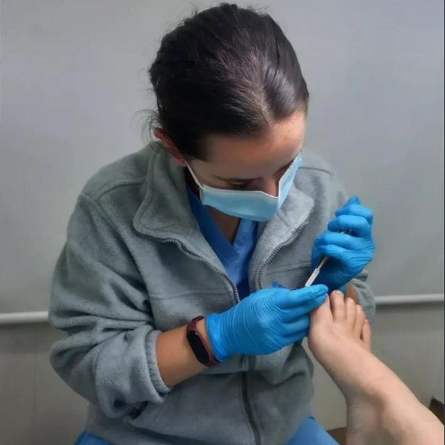 Sharay González Palomeque, Podólogo Benidorm