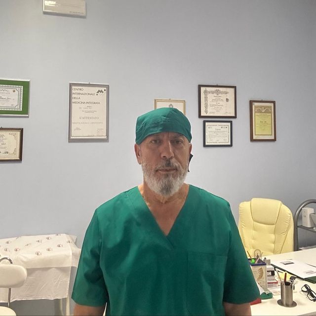 Ali Sami, tricologo Fiesso Umbertiano