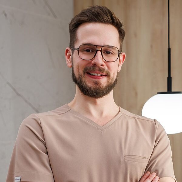 Filip Pilch, stomatolog Ostroróg