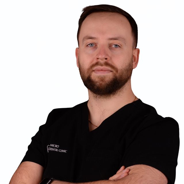 Maciej Róg, stomatolog Gdynia