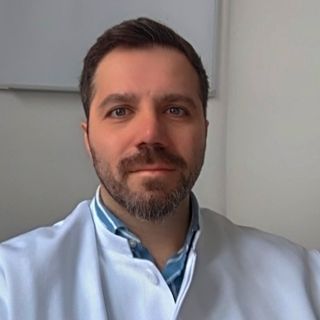 Bild vergrößern: Husam Slim, Orthopäde & Unfallchirurg Mönchengladbach