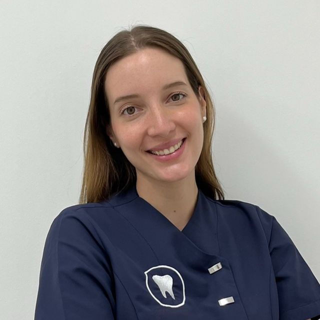 Estefania Reyes d'Armas, Dentista Madrid