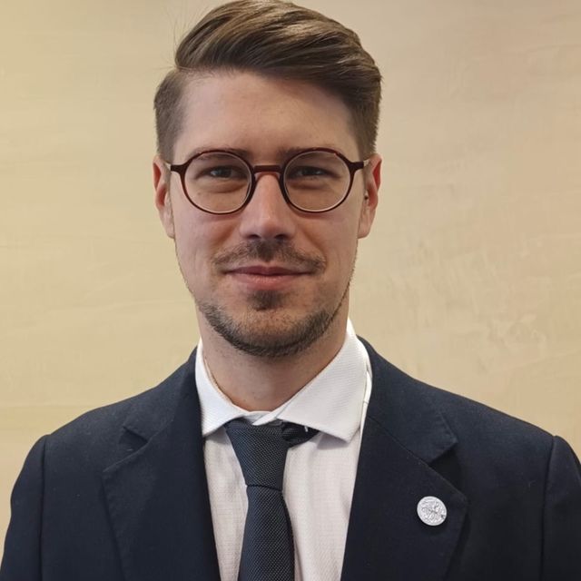 Oleg Asci, ortopedico Parma