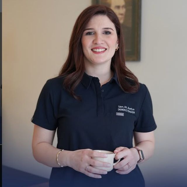 Açelya Demirci Önder, Diş Hekimi Zonguldak