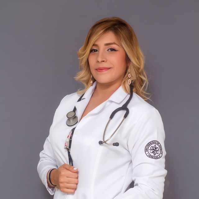 Gabriela Velásquez López, Médico estético Valencia