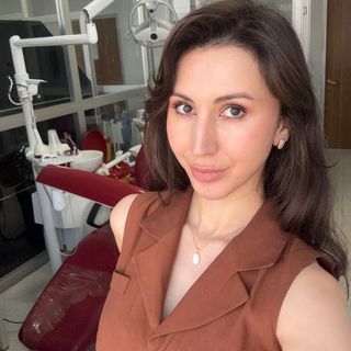 Kübra Bayrakcı, Diş Hekimi Ankara