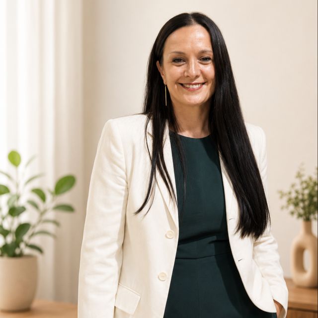Consuelo Linares Piñar, Dentista Málaga