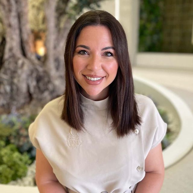 Cristina Garcia Delaney, Dentista Lliria