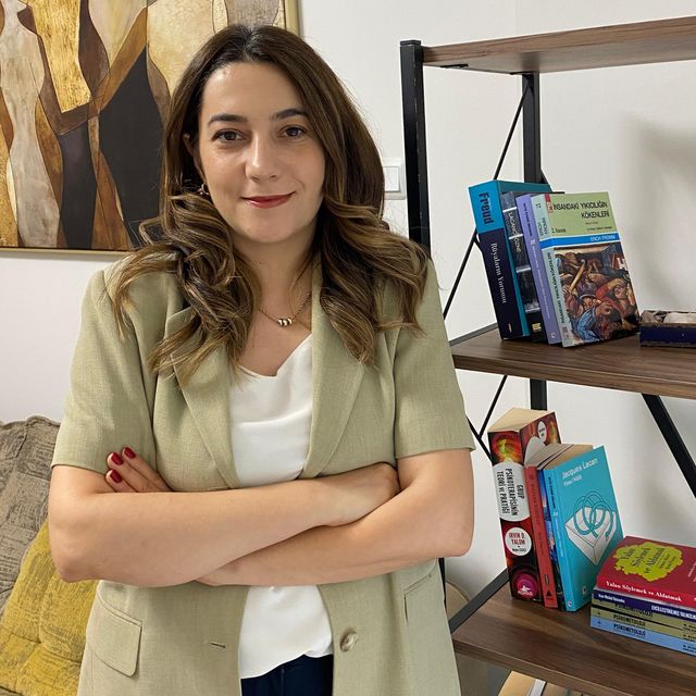 İlke Tarhan, Psikoloji Adana