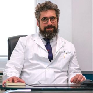 Ingrandire l'immagine: Francesco Laganà, chirurgo maxillo facciale Milano