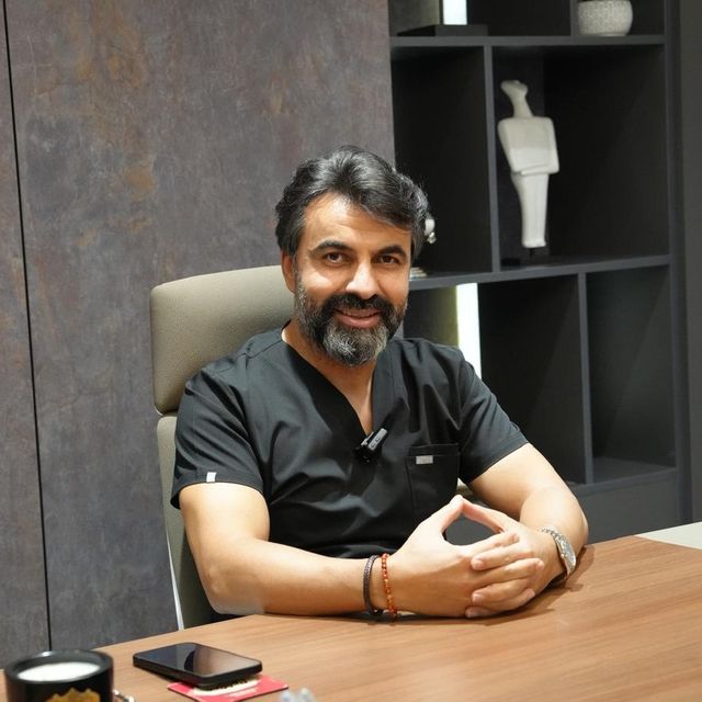 Abidin Gürlek, Diş Hekimi Adana