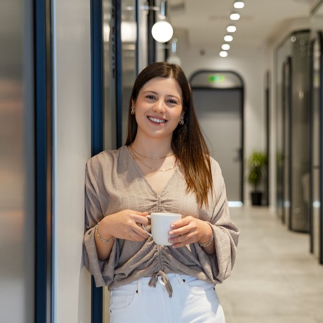 Ecem Çetin, Diş Hekimi Bursa