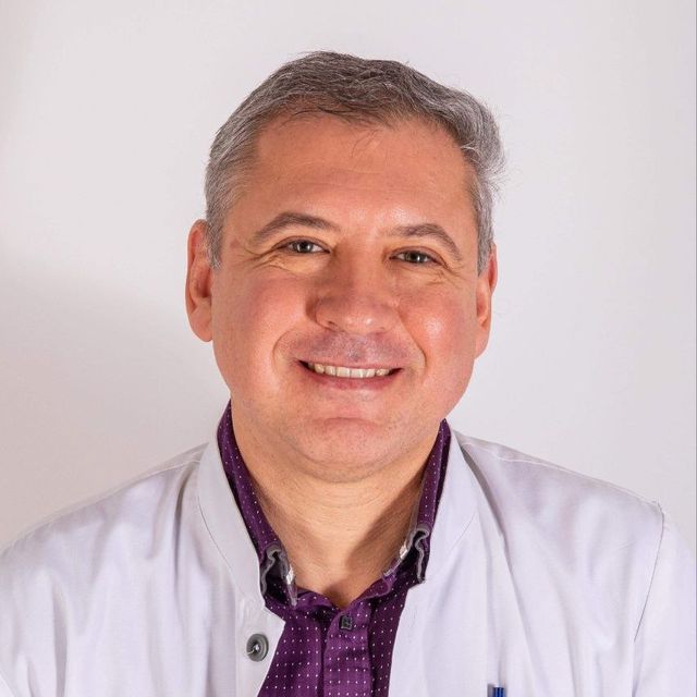 YURII FOROSENKO, lekarz bez specjalizacji Warszawa