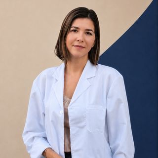 Dra. Bárbara Manga Alves