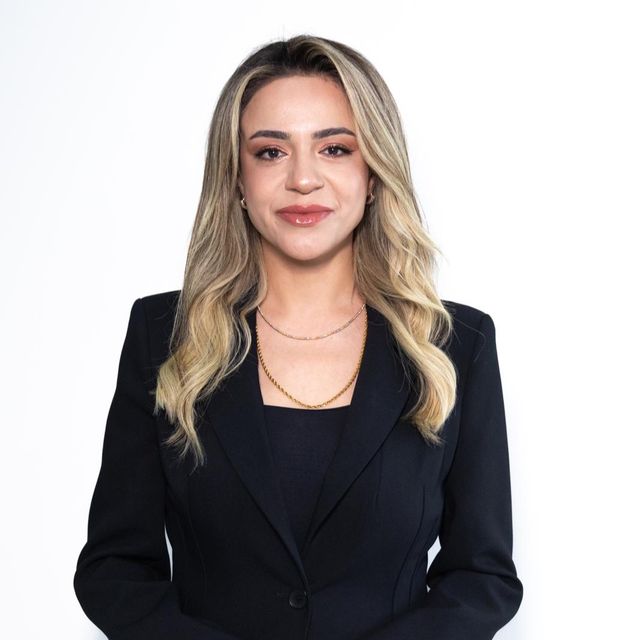 Ayşe Bulut Biçici, Diş Hekimi Elazığ