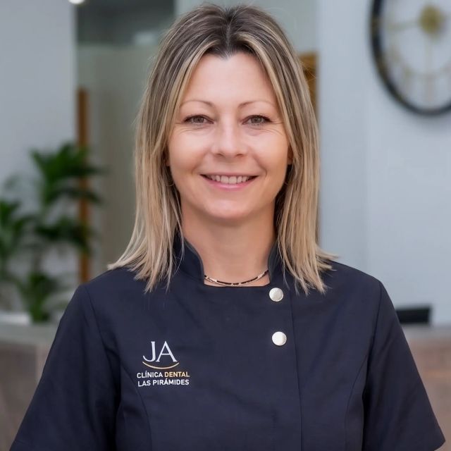 Jessica Alonso, Dentista Málaga