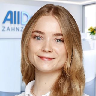 Bild vergrößern: Jessica Opelt, Zahnarzt Wiesbaden