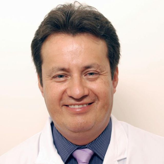 Carlos Alberto Valencia Maldonado, Neurocirujano Adeje