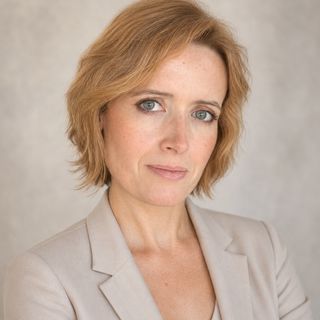 Dra. Beatriz-Oda Plasencia García de Diego