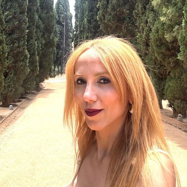 Ebru Erdoğan, Dil ve Konuşma Terapisi İstanbul