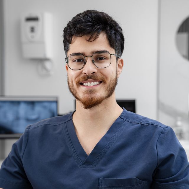 Mohammad Alhabbal, zubař Praha