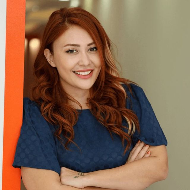 Duygu Oza Özsümbül, Ortodonti İzmir