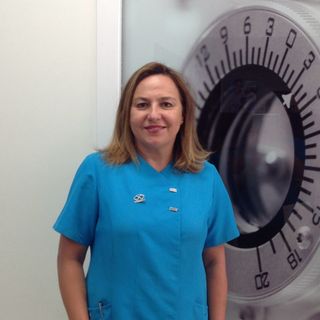 Acercar imagen: María José Fernández Gutiérrez, Óptico Málaga