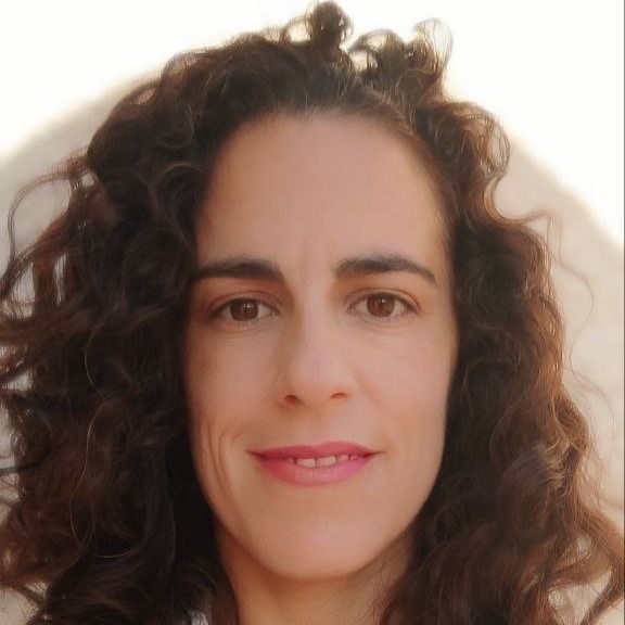 Elisa Bustin y Gil, Psicólogo Alicante