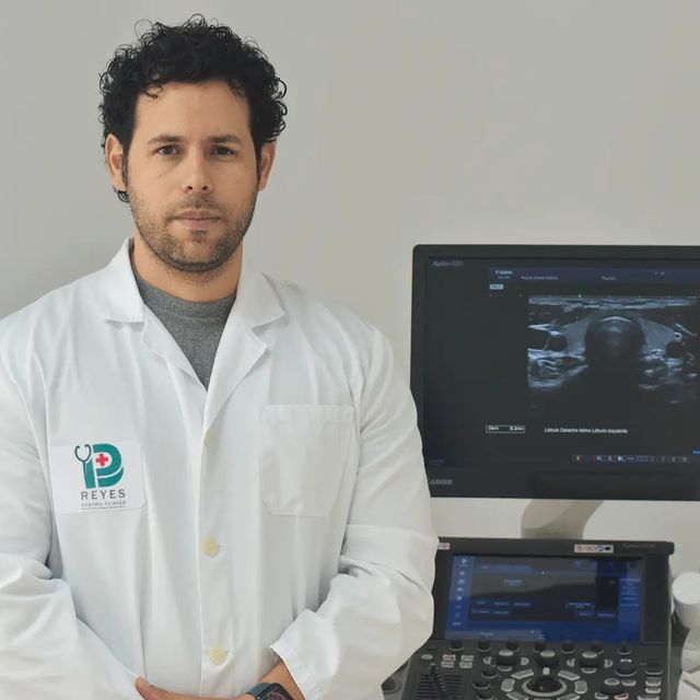 Josué Daniel Reyes Márquez, Radiólogo Ferrol