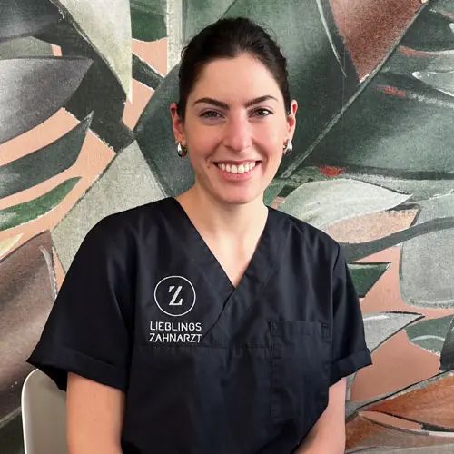 Zoe Economou, Zahnarzt Düsseldorf