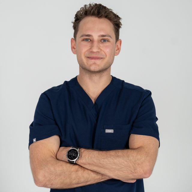 Michał Tyrajski, stomatolog Warszawa