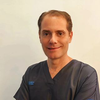Acercar imagen: Mario Pezzi Rodríguez, Cirujano oral y maxilofacial Majadahonda