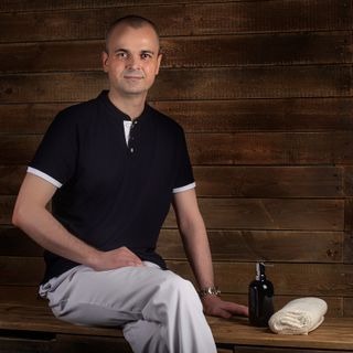 Powiększ obraz: Jacek Sobolewski, technik masażysta Sosnowiec