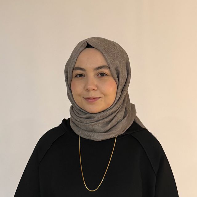 Betül Tıraş, Psikoloji İstanbul
