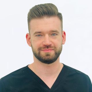 Powiększ obraz: Mateusz Kowejsza, stomatolog Łomża